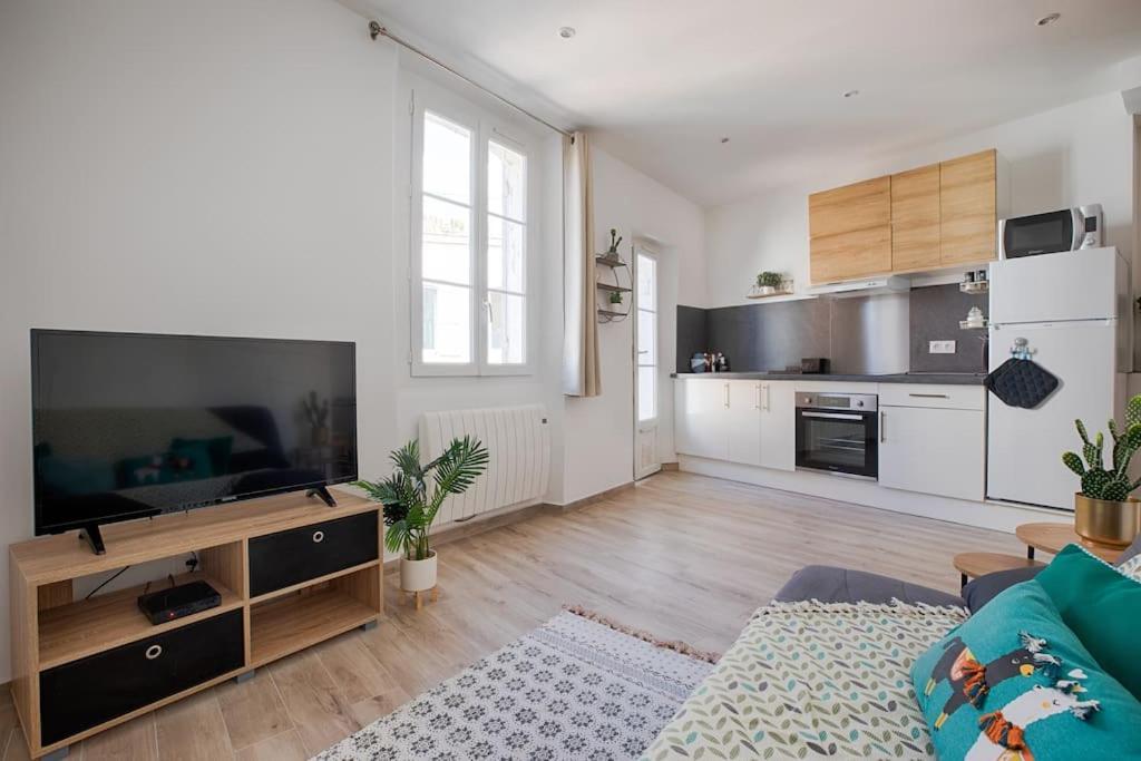 Joli T3 Avec Balcon - Gare St-Charles A 50 M Appartement Marseilles Buitenkant foto