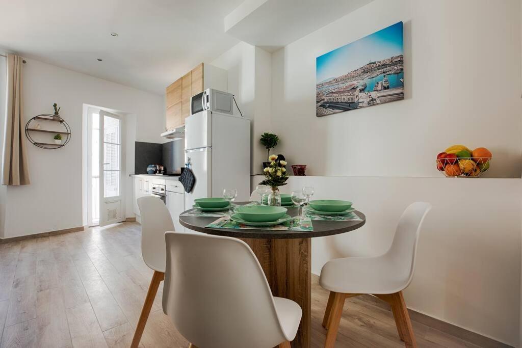 Joli T3 Avec Balcon - Gare St-Charles A 50 M Appartement Marseilles Buitenkant foto